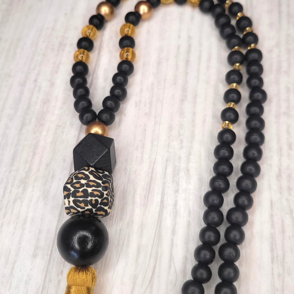 ** New ** Tassel Necklace - Reefton