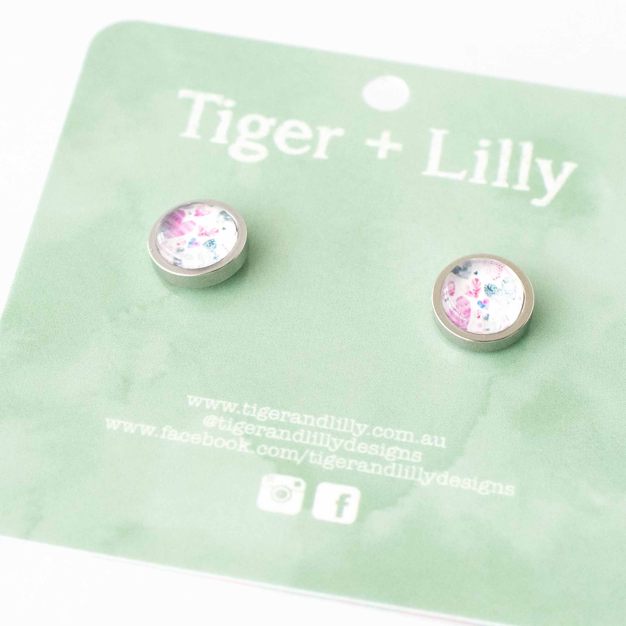 Tiger + Lilly - Hearts - Silver Studs