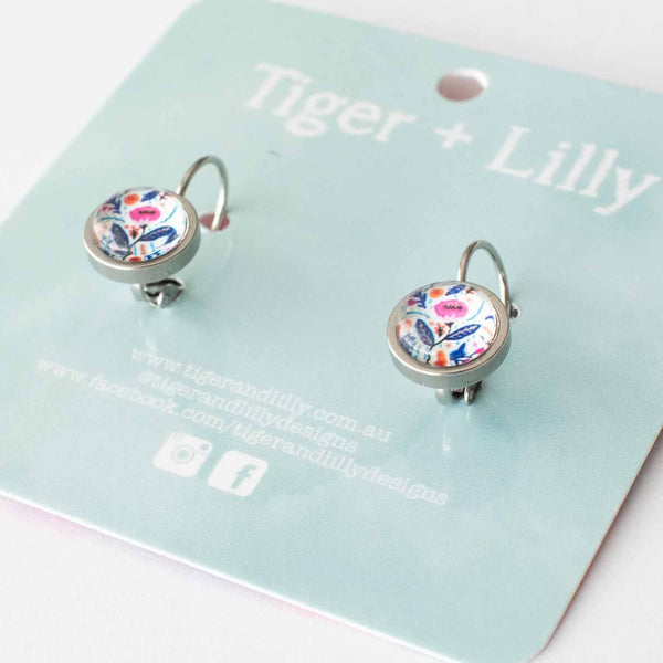 Tiger + Lilly - Pussytoes - Silver Dangles