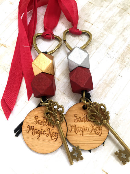 Santa Key - Gold bead, small tag